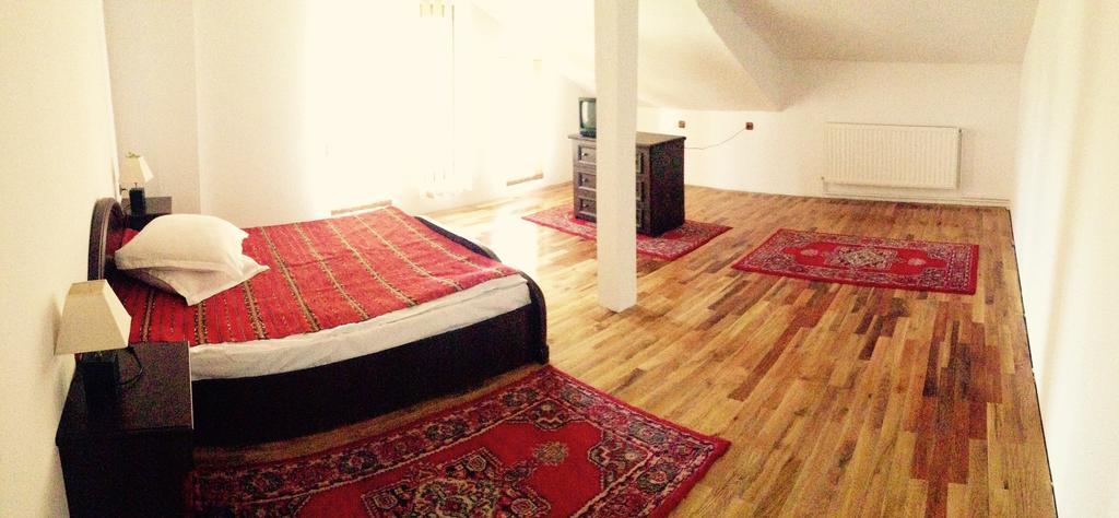 Hotel Casa Renti Novaci-Străini Zimmer foto